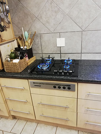 Lotco Gas & Projects - Supply And Fitting Of Gas Hobs